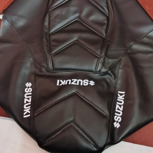 Suzuki Monotone ViP sit Cover Black
