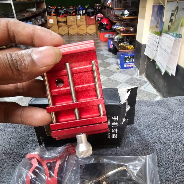 CNC Metal/Aluminum Motorcycle Mobile Phone Holder
