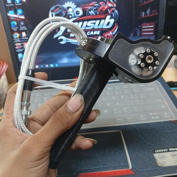KTC Cnc Quick Throttle Motorcycle Accelerator with Throttle Cable BLACK